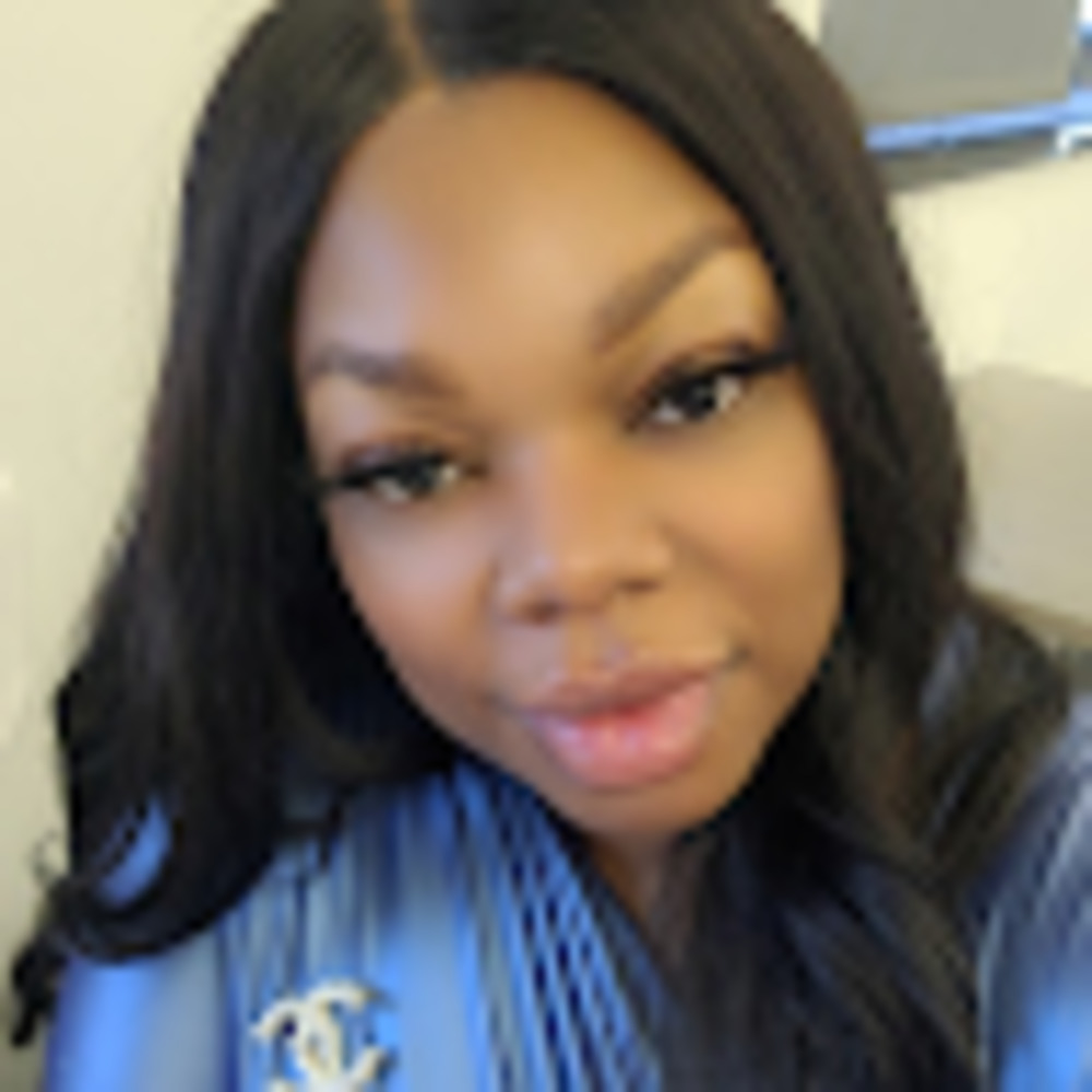 Meet your Posher, Deanna